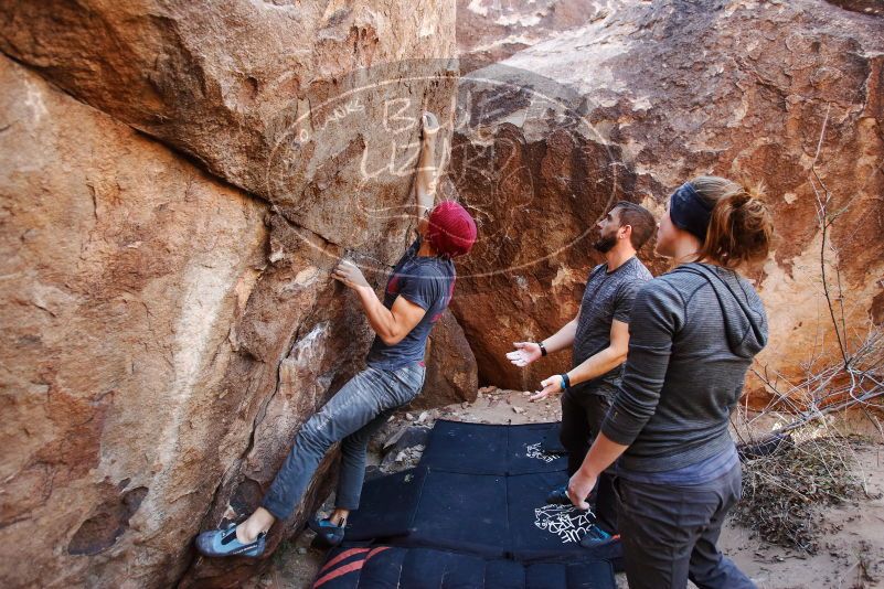 Bouldering in Hueco Tanks on 12/06/2019 with Blue Lizard Climbing and Yoga

Filename: SRM_20191206_1417430.jpg
Aperture: f/3.5
Shutter Speed: 1/250
Body: Canon EOS-1D Mark II
Lens: Canon EF 16-35mm f/2.8 L