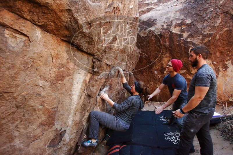 Bouldering in Hueco Tanks on 12/06/2019 with Blue Lizard Climbing and Yoga

Filename: SRM_20191206_1419080.jpg
Aperture: f/3.5
Shutter Speed: 1/250
Body: Canon EOS-1D Mark II
Lens: Canon EF 16-35mm f/2.8 L