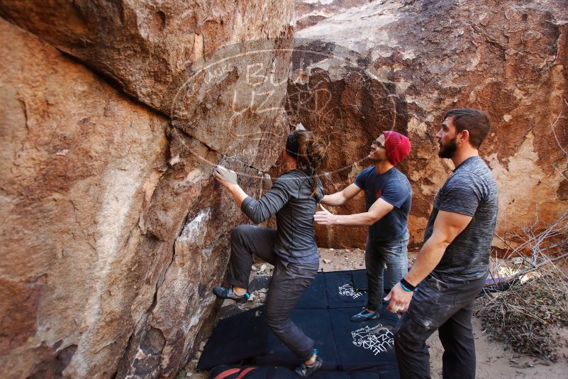 Bouldering in Hueco Tanks on 12/06/2019 with Blue Lizard Climbing and Yoga

Filename: SRM_20191206_1422370.jpg
Aperture: f/3.5
Shutter Speed: 1/250
Body: Canon EOS-1D Mark II
Lens: Canon EF 16-35mm f/2.8 L