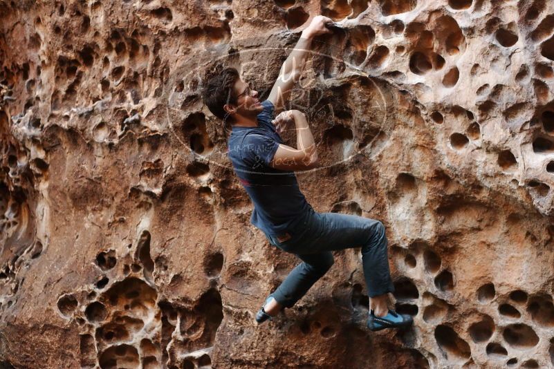 Bouldering in Hueco Tanks on 12/06/2019 with Blue Lizard Climbing and Yoga

Filename: SRM_20191206_1524010.jpg
Aperture: f/2.8
Shutter Speed: 1/250
Body: Canon EOS-1D Mark II
Lens: Canon EF 50mm f/1.8 II