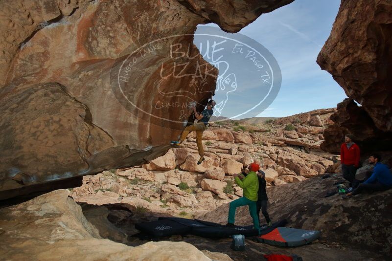 Bouldering in Hueco Tanks on 12/11/2019 with Blue Lizard Climbing and Yoga

Filename: SRM_20191211_1502300.jpg
Aperture: f/6.3
Shutter Speed: 1/250
Body: Canon EOS-1D Mark II
Lens: Canon EF 16-35mm f/2.8 L