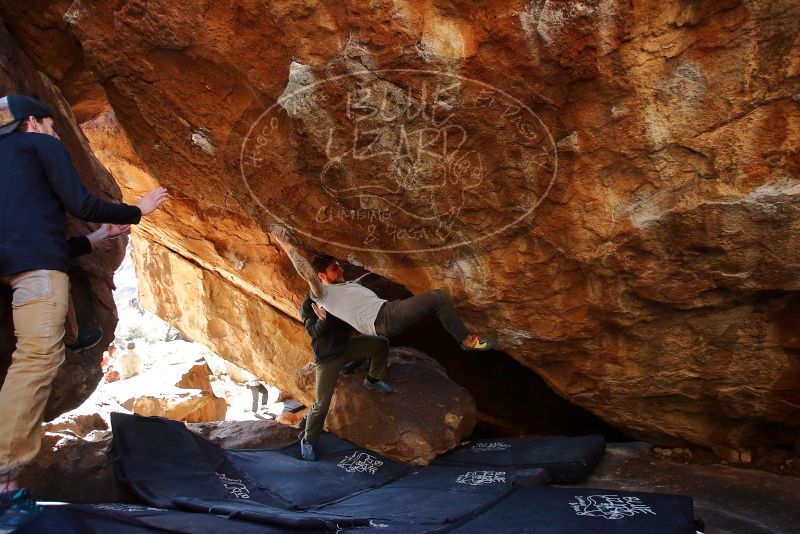 Bouldering in Hueco Tanks on 12/13/2019 with Blue Lizard Climbing and Yoga

Filename: SRM_20191213_1411470.jpg
Aperture: f/4.0
Shutter Speed: 1/250
Body: Canon EOS-1D Mark II
Lens: Canon EF 16-35mm f/2.8 L