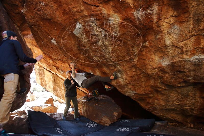 Bouldering in Hueco Tanks on 12/13/2019 with Blue Lizard Climbing and Yoga

Filename: SRM_20191213_1411500.jpg
Aperture: f/4.0
Shutter Speed: 1/250
Body: Canon EOS-1D Mark II
Lens: Canon EF 16-35mm f/2.8 L