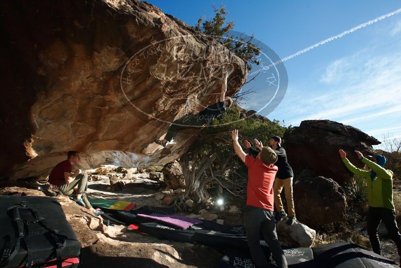 Bouldering in Hueco Tanks on 12/13/2019 with Blue Lizard Climbing and Yoga

Filename: SRM_20191213_1623420.jpg
Aperture: f/7.1
Shutter Speed: 1/250
Body: Canon EOS-1D Mark II
Lens: Canon EF 16-35mm f/2.8 L