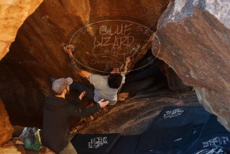 Bouldering in Hueco Tanks on 12/13/2019 with Blue Lizard Climbing and Yoga

Filename: SRM_20191213_1710170.jpg
Aperture: f/3.5
Shutter Speed: 1/250
Body: Canon EOS-1D Mark II
Lens: Canon EF 50mm f/1.8 II