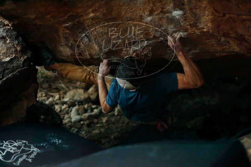 Bouldering in Hueco Tanks on 12/13/2019 with Blue Lizard Climbing and Yoga

Filename: SRM_20191213_1810290.jpg
Aperture: f/2.0
Shutter Speed: 1/250
Body: Canon EOS-1D Mark II
Lens: Canon EF 50mm f/1.8 II