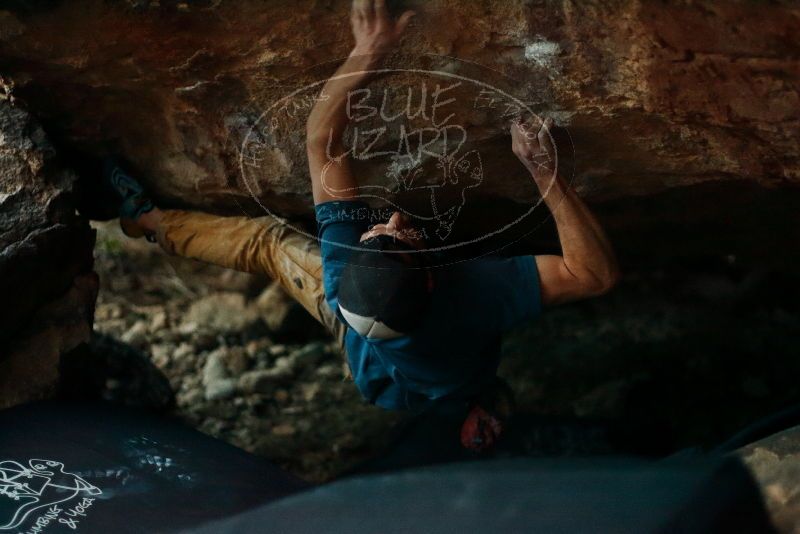 Bouldering in Hueco Tanks on 12/13/2019 with Blue Lizard Climbing and Yoga

Filename: SRM_20191213_1810291.jpg
Aperture: f/2.0
Shutter Speed: 1/250
Body: Canon EOS-1D Mark II
Lens: Canon EF 50mm f/1.8 II