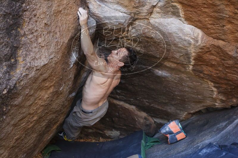 Bouldering in Hueco Tanks on 12/14/2019 with Blue Lizard Climbing and Yoga

Filename: SRM_20191214_1632080.jpg
Aperture: f/4.0
Shutter Speed: 1/250
Body: Canon EOS-1D Mark II
Lens: Canon EF 50mm f/1.8 II