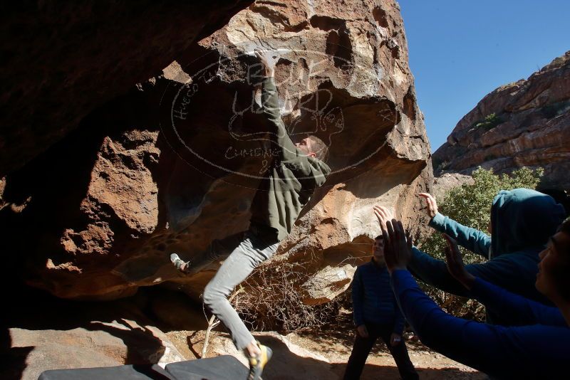 Bouldering in Hueco Tanks on 12/15/2019 with Blue Lizard Climbing and Yoga

Filename: SRM_20191215_1430500.jpg
Aperture: f/10.0
Shutter Speed: 1/320
Body: Canon EOS-1D Mark II
Lens: Canon EF 16-35mm f/2.8 L