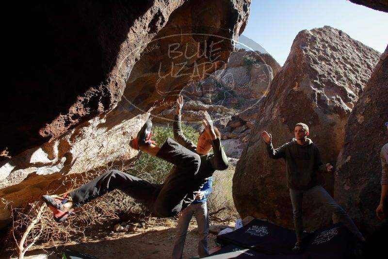 Bouldering in Hueco Tanks on 12/15/2019 with Blue Lizard Climbing and Yoga

Filename: SRM_20191215_1507301.jpg
Aperture: f/5.0
Shutter Speed: 1/400
Body: Canon EOS-1D Mark II
Lens: Canon EF 16-35mm f/2.8 L