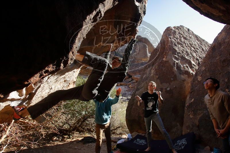 Bouldering in Hueco Tanks on 12/15/2019 with Blue Lizard Climbing and Yoga

Filename: SRM_20191215_1510490.jpg
Aperture: f/4.5
Shutter Speed: 1/400
Body: Canon EOS-1D Mark II
Lens: Canon EF 16-35mm f/2.8 L