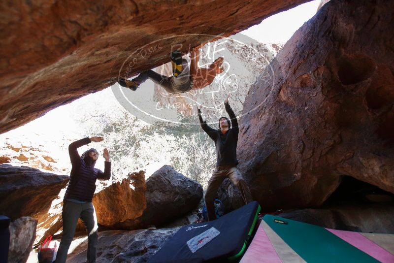 Bouldering in Hueco Tanks on 12/16/2019 with Blue Lizard Climbing and Yoga

Filename: SRM_20191216_1253420.jpg
Aperture: f/4.0
Shutter Speed: 1/250
Body: Canon EOS-1D Mark II
Lens: Canon EF 16-35mm f/2.8 L