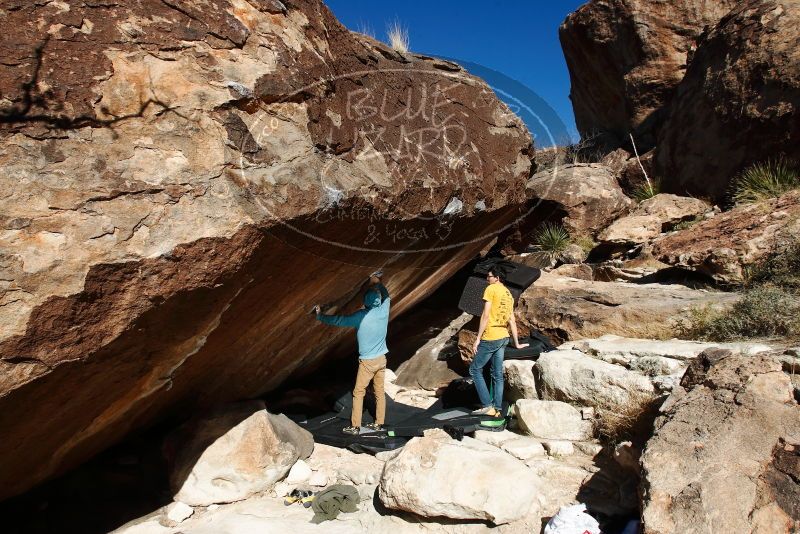 Bouldering in Hueco Tanks on 12/16/2019 with Blue Lizard Climbing and Yoga

Filename: SRM_20191216_1347120.jpg
Aperture: f/9.0
Shutter Speed: 1/250
Body: Canon EOS-1D Mark II
Lens: Canon EF 16-35mm f/2.8 L