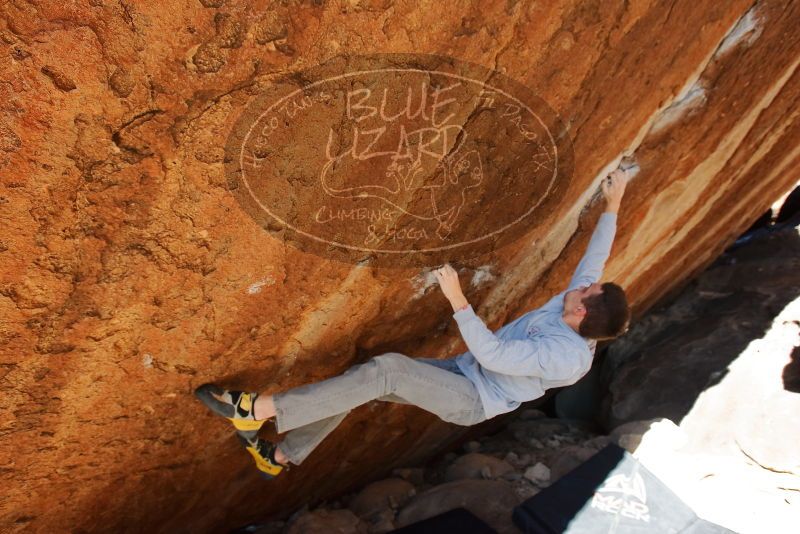 Bouldering in Hueco Tanks on 12/16/2019 with Blue Lizard Climbing and Yoga

Filename: SRM_20191216_1356460.jpg
Aperture: f/5.6
Shutter Speed: 1/250
Body: Canon EOS-1D Mark II
Lens: Canon EF 16-35mm f/2.8 L