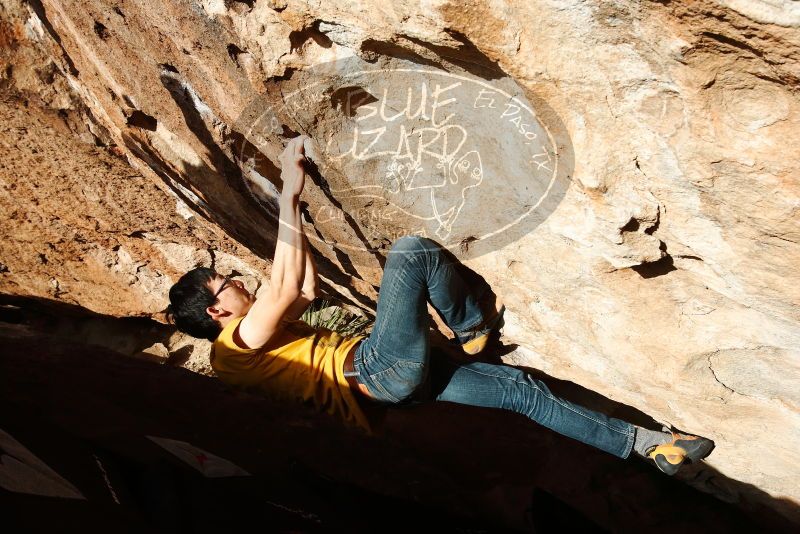 Bouldering in Hueco Tanks on 12/16/2019 with Blue Lizard Climbing and Yoga

Filename: SRM_20191216_1555181.jpg
Aperture: f/9.0
Shutter Speed: 1/500
Body: Canon EOS-1D Mark II
Lens: Canon EF 16-35mm f/2.8 L