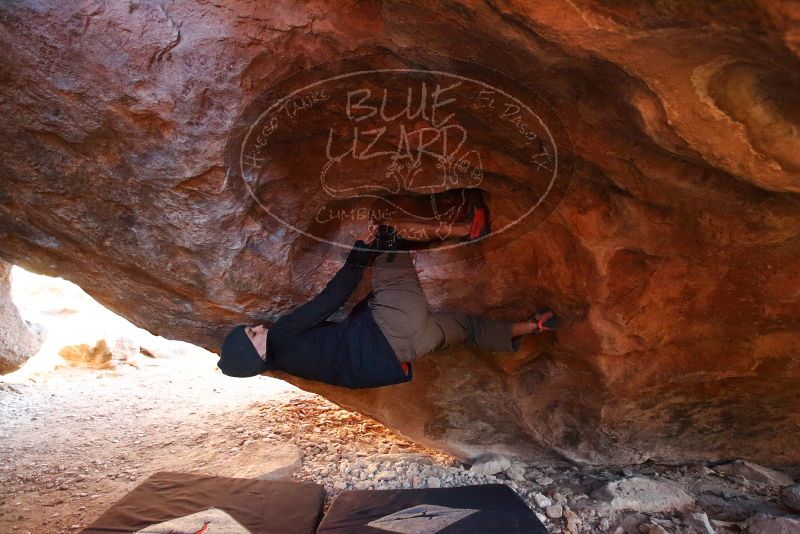 Bouldering in Hueco Tanks on 12/16/2019 with Blue Lizard Climbing and Yoga

Filename: SRM_20191216_1712150.jpg
Aperture: f/3.2
Shutter Speed: 1/250
Body: Canon EOS-1D Mark II
Lens: Canon EF 16-35mm f/2.8 L