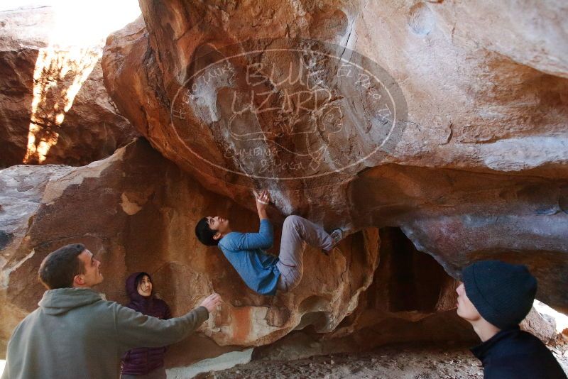 Bouldering in Hueco Tanks on 12/16/2019 with Blue Lizard Climbing and Yoga

Filename: SRM_20191216_1720400.jpg
Aperture: f/4.0
Shutter Speed: 1/250
Body: Canon EOS-1D Mark II
Lens: Canon EF 16-35mm f/2.8 L