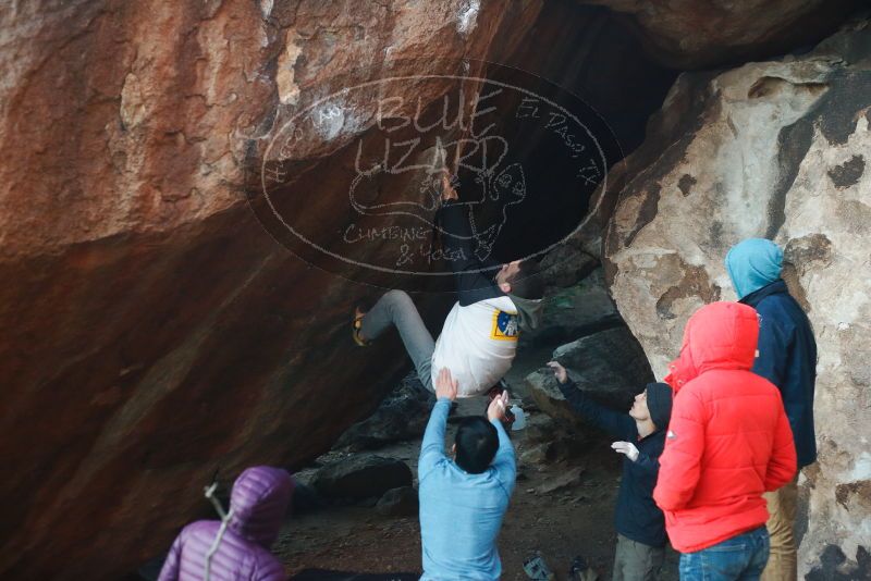 Bouldering in Hueco Tanks on 12/16/2019 with Blue Lizard Climbing and Yoga

Filename: SRM_20191216_1756360.jpg
Aperture: f/2.8
Shutter Speed: 1/250
Body: Canon EOS-1D Mark II
Lens: Canon EF 50mm f/1.8 II