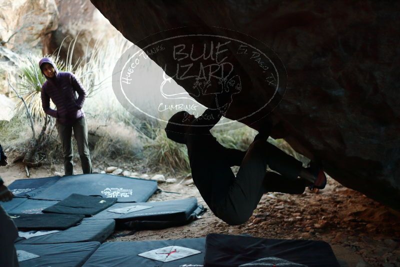 Bouldering in Hueco Tanks on 12/16/2019 with Blue Lizard Climbing and Yoga

Filename: SRM_20191216_1801140.jpg
Aperture: f/2.0
Shutter Speed: 1/250
Body: Canon EOS-1D Mark II
Lens: Canon EF 50mm f/1.8 II