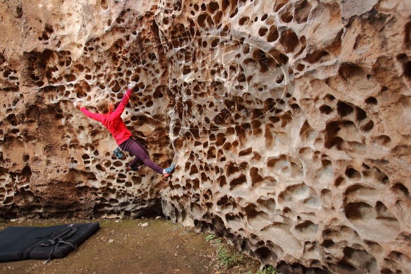 Bouldering in Hueco Tanks on 12/19/2019 with Blue Lizard Climbing and Yoga

Filename: SRM_20191219_1616380.jpg
Aperture: f/3.5
Shutter Speed: 1/100
Body: Canon EOS-1D Mark II
Lens: Canon EF 16-35mm f/2.8 L