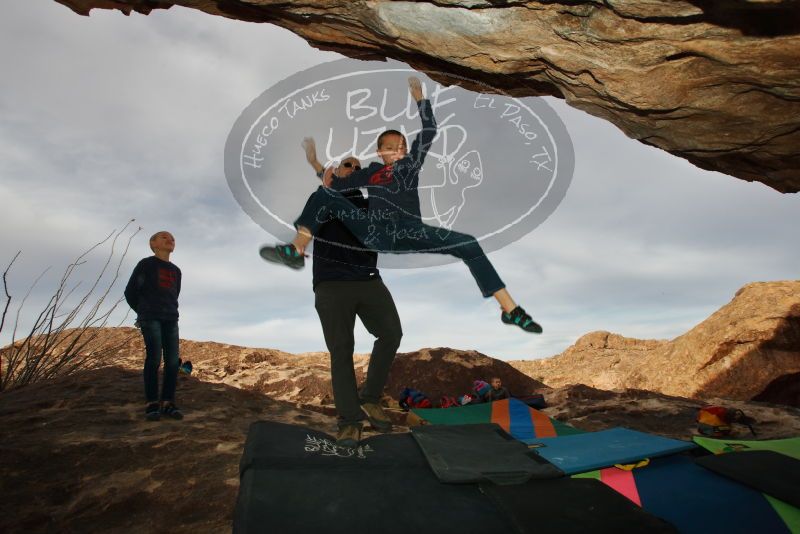 Bouldering in Hueco Tanks on 12/23/2019 with Blue Lizard Climbing and Yoga

Filename: SRM_20191223_1014170.jpg
Aperture: f/8.0
Shutter Speed: 1/250
Body: Canon EOS-1D Mark II
Lens: Canon EF 16-35mm f/2.8 L