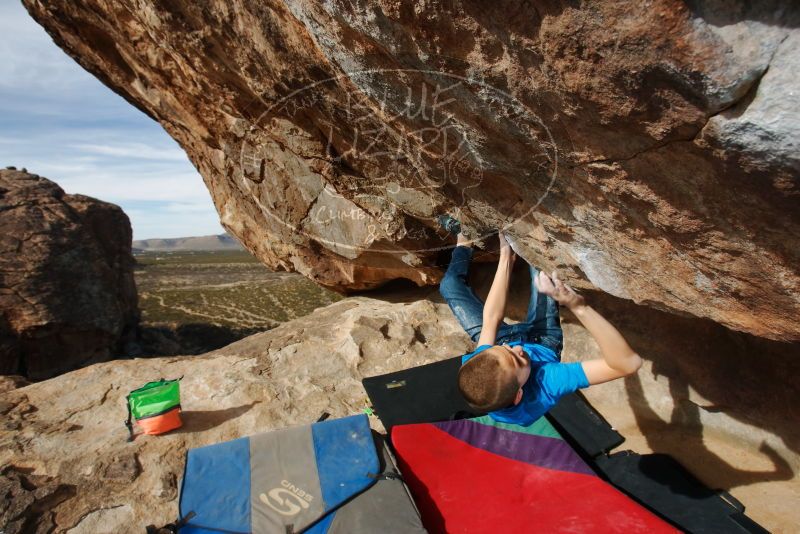 Bouldering in Hueco Tanks on 12/23/2019 with Blue Lizard Climbing and Yoga

Filename: SRM_20191223_1128420.jpg
Aperture: f/8.0
Shutter Speed: 1/250
Body: Canon EOS-1D Mark II
Lens: Canon EF 16-35mm f/2.8 L