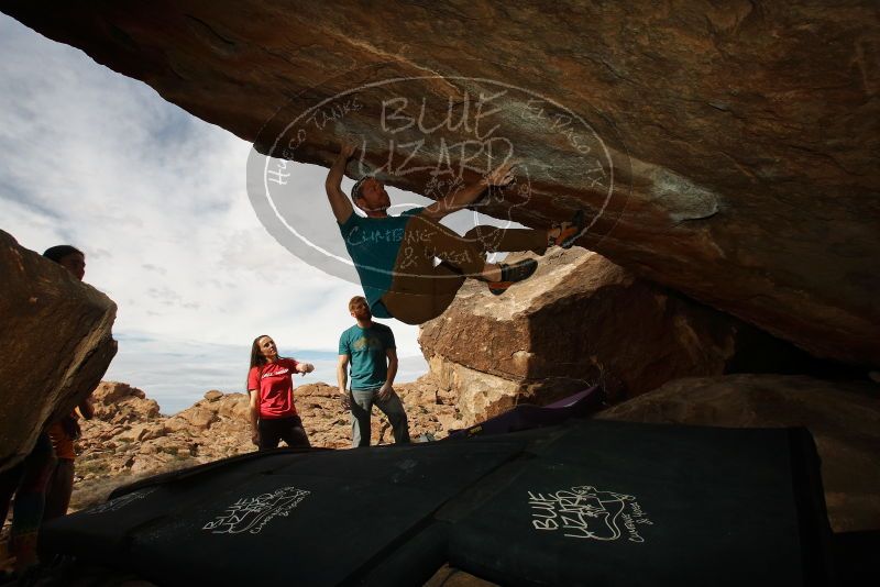 Bouldering in Hueco Tanks on 12/24/2019 with Blue Lizard Climbing and Yoga

Filename: SRM_20191224_1358310.jpg
Aperture: f/8.0
Shutter Speed: 1/250
Body: Canon EOS-1D Mark II
Lens: Canon EF 16-35mm f/2.8 L