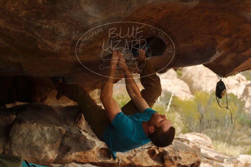 Bouldering in Hueco Tanks on 12/24/2019 with Blue Lizard Climbing and Yoga

Filename: SRM_20191224_1602130.jpg
Aperture: f/4.0
Shutter Speed: 1/250
Body: Canon EOS-1D Mark II
Lens: Canon EF 50mm f/1.8 II