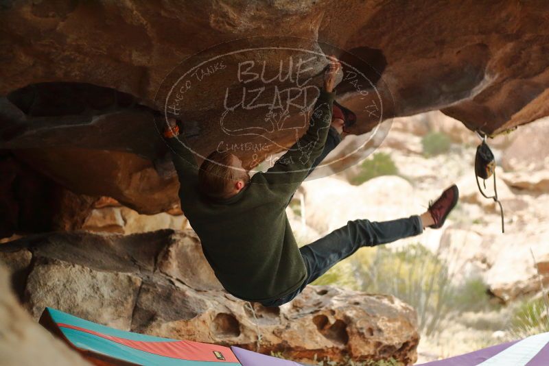 Bouldering in Hueco Tanks on 12/24/2019 with Blue Lizard Climbing and Yoga

Filename: SRM_20191224_1627340.jpg
Aperture: f/2.5
Shutter Speed: 1/250
Body: Canon EOS-1D Mark II
Lens: Canon EF 50mm f/1.8 II