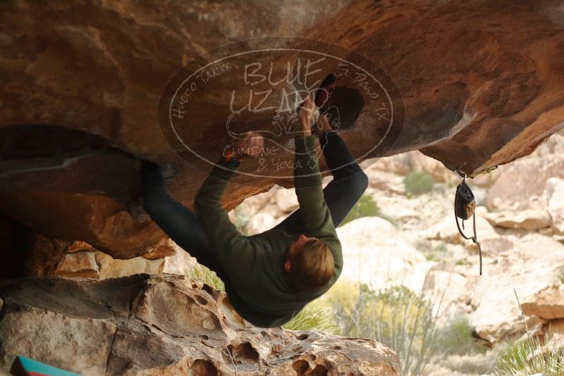 Bouldering in Hueco Tanks on 12/24/2019 with Blue Lizard Climbing and Yoga

Filename: SRM_20191224_1627430.jpg
Aperture: f/2.5
Shutter Speed: 1/250
Body: Canon EOS-1D Mark II
Lens: Canon EF 50mm f/1.8 II