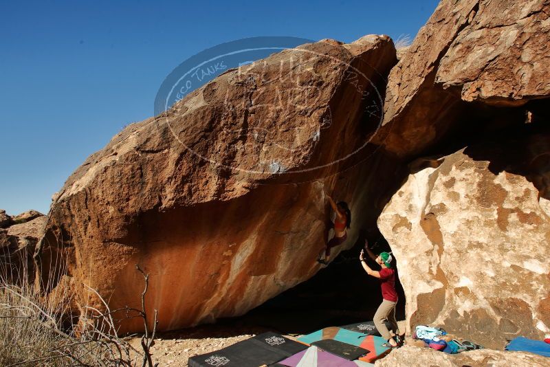 Bouldering in Hueco Tanks on 12/26/2019 with Blue Lizard Climbing and Yoga

Filename: SRM_20191226_1306580.jpg
Aperture: f/8.0
Shutter Speed: 1/250
Body: Canon EOS-1D Mark II
Lens: Canon EF 16-35mm f/2.8 L