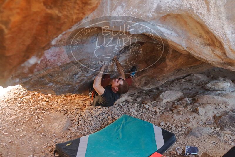 Bouldering in Hueco Tanks on 12/26/2019 with Blue Lizard Climbing and Yoga

Filename: SRM_20191226_1421410.jpg
Aperture: f/2.8
Shutter Speed: 1/250
Body: Canon EOS-1D Mark II
Lens: Canon EF 50mm f/1.8 II