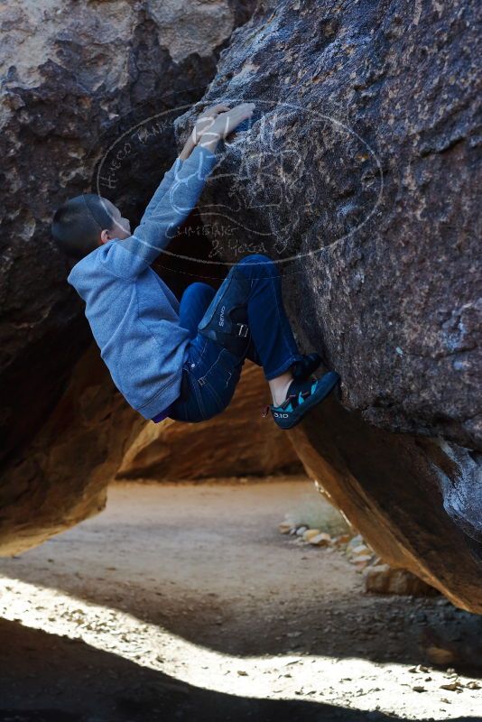 Bouldering in Hueco Tanks on 12/27/2019 with Blue Lizard Climbing and Yoga

Filename: SRM_20191227_1028480.jpg
Aperture: f/4.0
Shutter Speed: 1/320
Body: Canon EOS-1D Mark II
Lens: Canon EF 50mm f/1.8 II