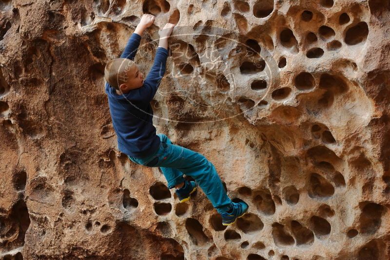 Bouldering in Hueco Tanks on 12/27/2019 with Blue Lizard Climbing and Yoga

Filename: SRM_20191227_1559000.jpg
Aperture: f/2.8
Shutter Speed: 1/160
Body: Canon EOS-1D Mark II
Lens: Canon EF 50mm f/1.8 II