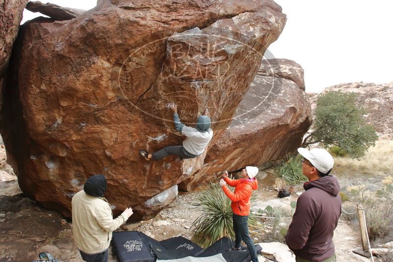 Bouldering in Hueco Tanks on 12/28/2019 with Blue Lizard Climbing and Yoga

Filename: SRM_20191228_1521010.jpg
Aperture: f/6.3
Shutter Speed: 1/250
Body: Canon EOS-1D Mark II
Lens: Canon EF 16-35mm f/2.8 L