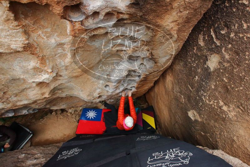 Bouldering in Hueco Tanks on 12/28/2019 with Blue Lizard Climbing and Yoga

Filename: SRM_20191228_1611420.jpg
Aperture: f/5.0
Shutter Speed: 1/250
Body: Canon EOS-1D Mark II
Lens: Canon EF 16-35mm f/2.8 L