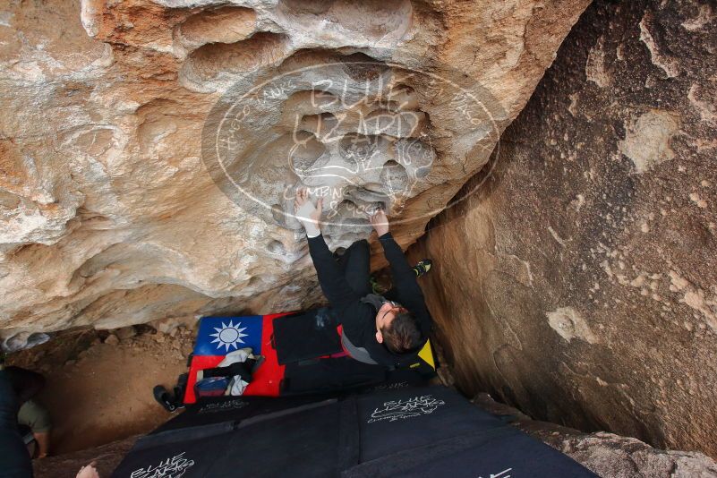 Bouldering in Hueco Tanks on 12/28/2019 with Blue Lizard Climbing and Yoga

Filename: SRM_20191228_1618010.jpg
Aperture: f/5.6
Shutter Speed: 1/250
Body: Canon EOS-1D Mark II
Lens: Canon EF 16-35mm f/2.8 L