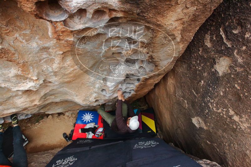 Bouldering in Hueco Tanks on 12/28/2019 with Blue Lizard Climbing and Yoga

Filename: SRM_20191228_1620460.jpg
Aperture: f/5.6
Shutter Speed: 1/250
Body: Canon EOS-1D Mark II
Lens: Canon EF 16-35mm f/2.8 L