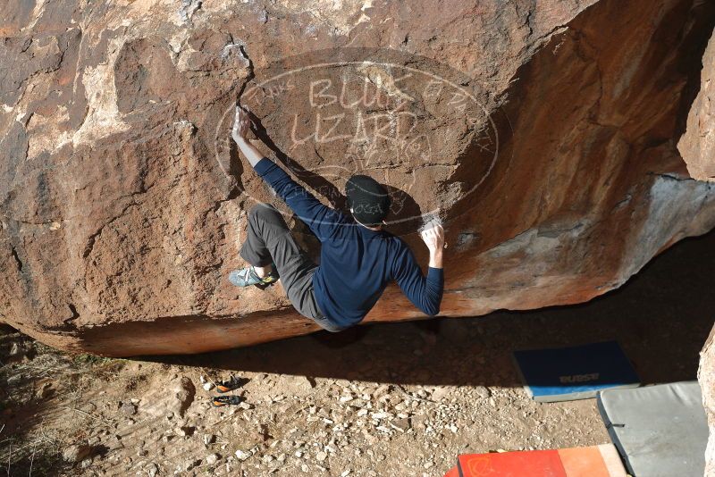 Bouldering in Hueco Tanks on 12/29/2019 with Blue Lizard Climbing and Yoga

Filename: SRM_20191229_1219110.jpg
Aperture: f/5.0
Shutter Speed: 1/250
Body: Canon EOS-1D Mark II
Lens: Canon EF 50mm f/1.8 II