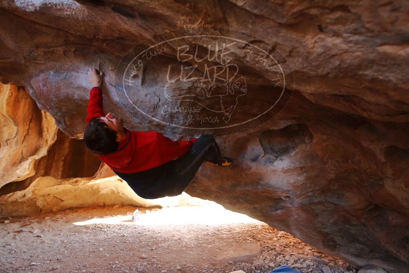 Bouldering in Hueco Tanks on 12/29/2019 with Blue Lizard Climbing and Yoga

Filename: SRM_20191229_1432200.jpg
Aperture: f/3.2
Shutter Speed: 1/250
Body: Canon EOS-1D Mark II
Lens: Canon EF 16-35mm f/2.8 L