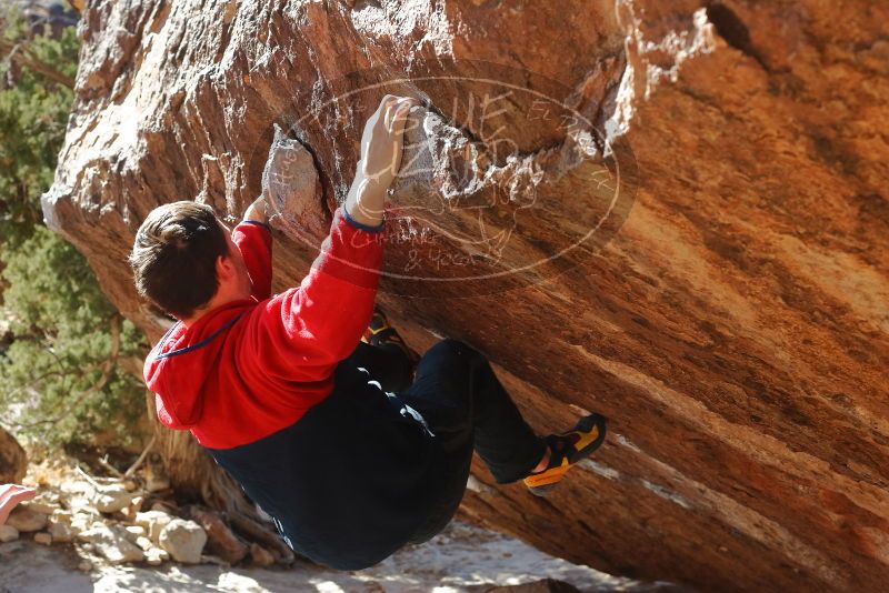 Bouldering in Hueco Tanks on 12/29/2019 with Blue Lizard Climbing and Yoga

Filename: SRM_20191229_1533380.jpg
Aperture: f/5.0
Shutter Speed: 1/400
Body: Canon EOS-1D Mark II
Lens: Canon EF 50mm f/1.8 II