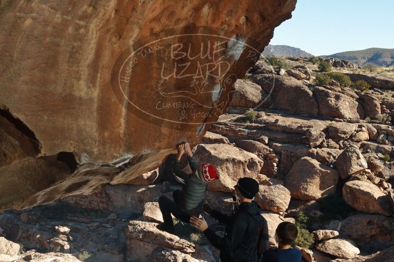 Bouldering in Hueco Tanks on 01/01/2020 with Blue Lizard Climbing and Yoga

Filename: SRM_20200101_1140060.jpg
Aperture: f/8.0
Shutter Speed: 1/250
Body: Canon EOS-1D Mark II
Lens: Canon EF 50mm f/1.8 II