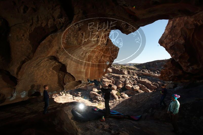 Bouldering in Hueco Tanks on 01/01/2020 with Blue Lizard Climbing and Yoga

Filename: SRM_20200101_1145030.jpg
Aperture: f/8.0
Shutter Speed: 1/250
Body: Canon EOS-1D Mark II
Lens: Canon EF 16-35mm f/2.8 L