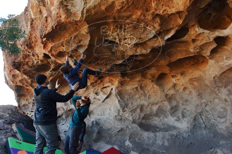 Bouldering in Hueco Tanks on 01/01/2020 with Blue Lizard Climbing and Yoga

Filename: SRM_20200101_1521290.jpg
Aperture: f/5.6
Shutter Speed: 1/250
Body: Canon EOS-1D Mark II
Lens: Canon EF 16-35mm f/2.8 L