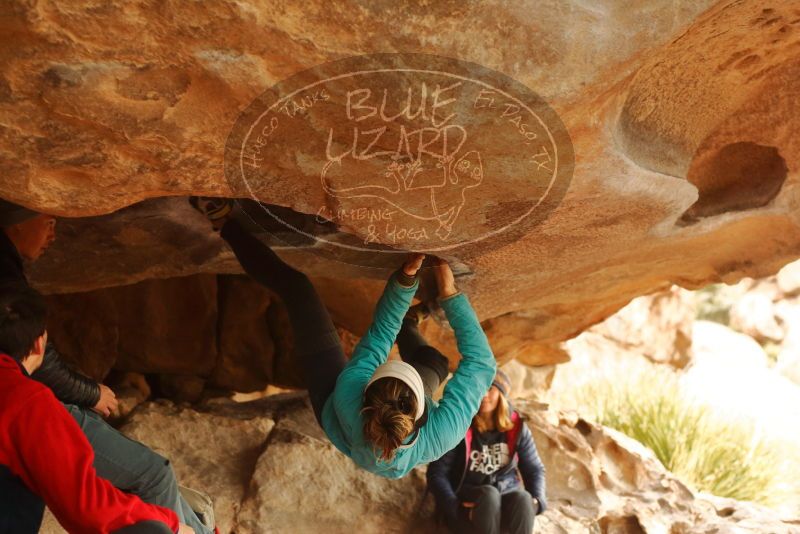 Bouldering in Hueco Tanks on 01/02/2020 with Blue Lizard Climbing and Yoga

Filename: SRM_20200102_1118250.jpg
Aperture: f/3.2
Shutter Speed: 1/250
Body: Canon EOS-1D Mark II
Lens: Canon EF 50mm f/1.8 II