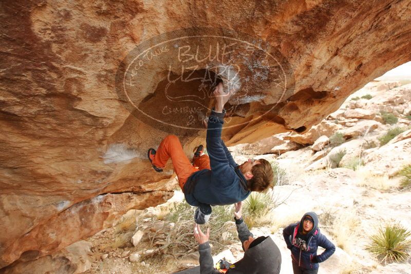 Bouldering in Hueco Tanks on 01/02/2020 with Blue Lizard Climbing and Yoga

Filename: SRM_20200102_1319260.jpg
Aperture: f/5.0
Shutter Speed: 1/250
Body: Canon EOS-1D Mark II
Lens: Canon EF 16-35mm f/2.8 L