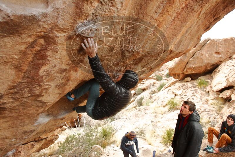 Bouldering in Hueco Tanks on 01/02/2020 with Blue Lizard Climbing and Yoga

Filename: SRM_20200102_1332290.jpg
Aperture: f/4.5
Shutter Speed: 1/250
Body: Canon EOS-1D Mark II
Lens: Canon EF 16-35mm f/2.8 L