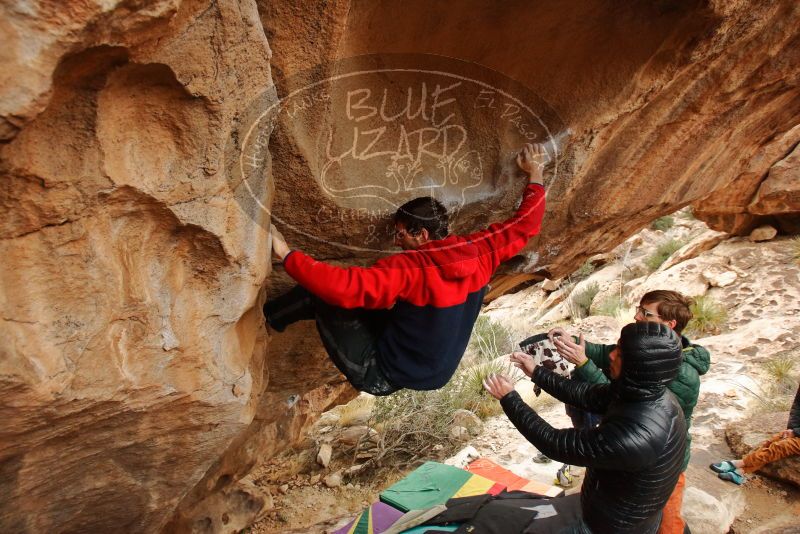 Bouldering in Hueco Tanks on 01/02/2020 with Blue Lizard Climbing and Yoga

Filename: SRM_20200102_1335100.jpg
Aperture: f/5.0
Shutter Speed: 1/250
Body: Canon EOS-1D Mark II
Lens: Canon EF 16-35mm f/2.8 L