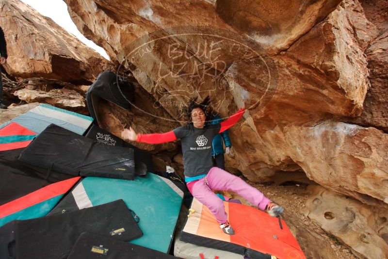 Bouldering in Hueco Tanks on 01/02/2020 with Blue Lizard Climbing and Yoga

Filename: SRM_20200102_1345563.jpg
Aperture: f/3.5
Shutter Speed: 1/250
Body: Canon EOS-1D Mark II
Lens: Canon EF 16-35mm f/2.8 L