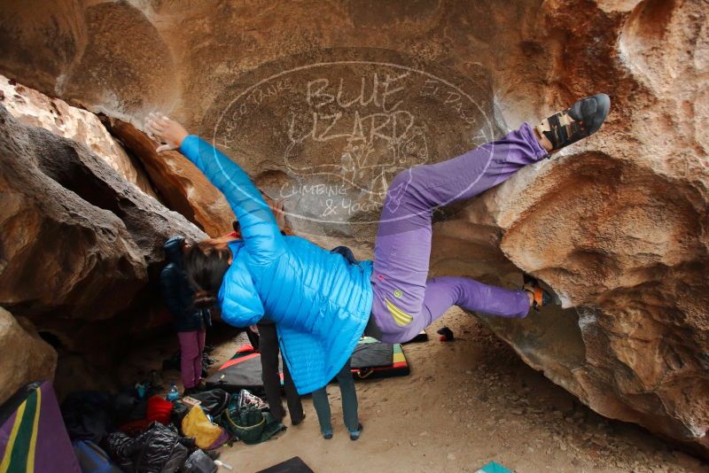 Bouldering in Hueco Tanks on 01/02/2020 with Blue Lizard Climbing and Yoga

Filename: SRM_20200102_1456150.jpg
Aperture: f/3.2
Shutter Speed: 1/250
Body: Canon EOS-1D Mark II
Lens: Canon EF 16-35mm f/2.8 L